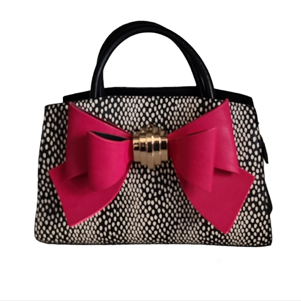 Betsey Johnson Black And White  Purse With Hot Pink Bow